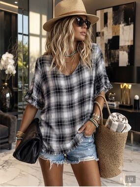 Fane and Delancey Plaid Fringe Sleeve Rayon Top Gray Black Size M Boho